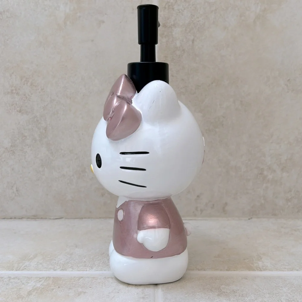 HELLO KITTY ceramic soap dispenser NWT